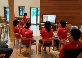 贈呈品を使って…